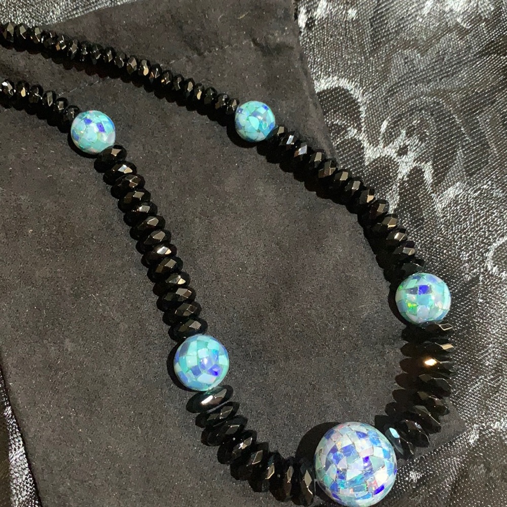 Micro-opal necklace